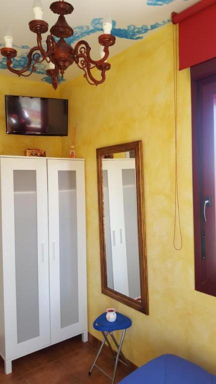 Hostal A La Sombra Del Laurel ナバレテ エクステリア 写真