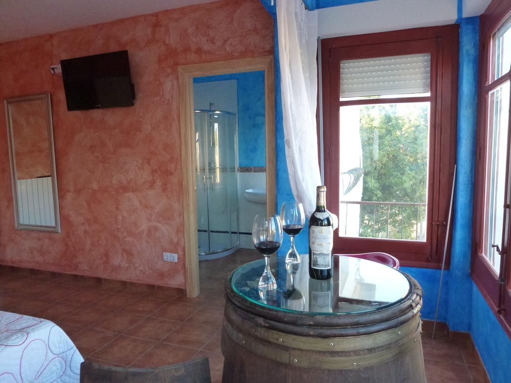 Hostal A La Sombra Del Laurel ナバレテ エクステリア 写真