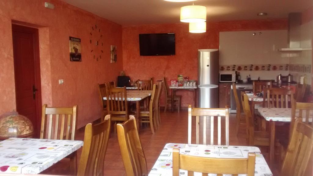 Hostal A La Sombra Del Laurel ナバレテ エクステリア 写真