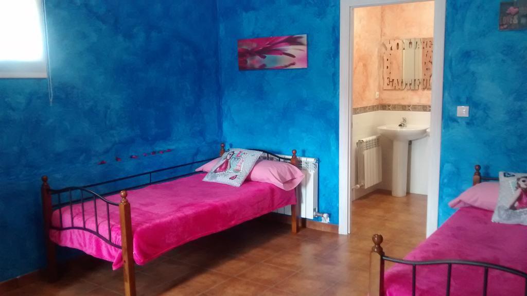 Hostal A La Sombra Del Laurel ナバレテ エクステリア 写真