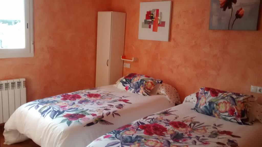Hostal A La Sombra Del Laurel ナバレテ エクステリア 写真