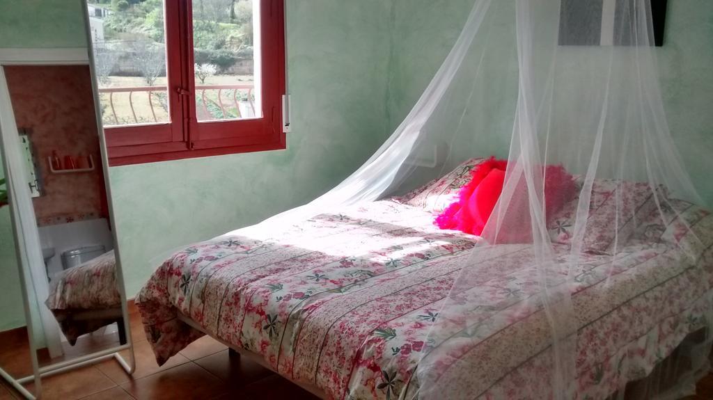 Hostal A La Sombra Del Laurel ナバレテ エクステリア 写真