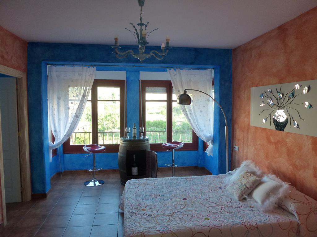 Hostal A La Sombra Del Laurel ナバレテ エクステリア 写真