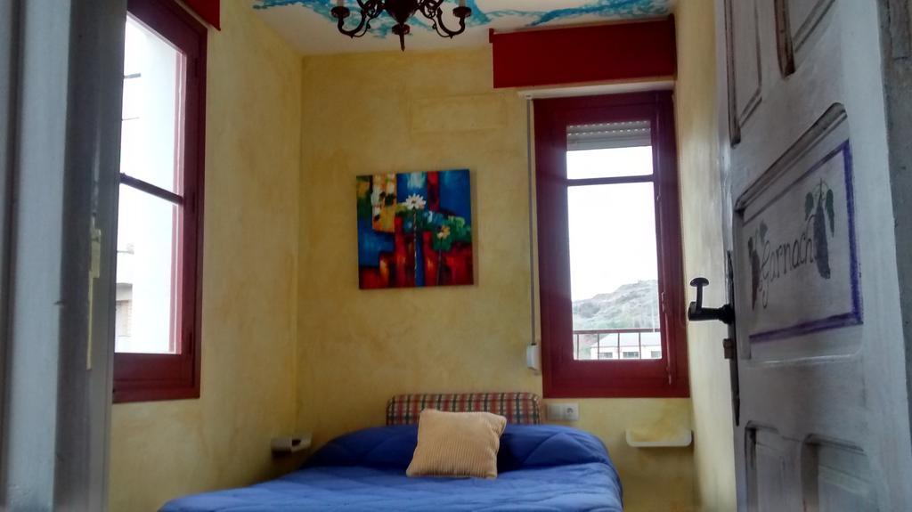 Hostal A La Sombra Del Laurel ナバレテ エクステリア 写真